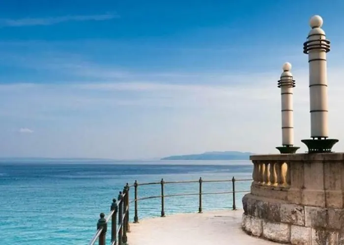 Pelda Apartment, Sea View, Parking, Pet Friendly Appartement