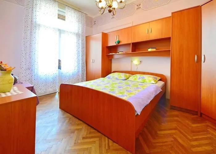 Pelda Apartment, Sea View, Parking, Pet Friendly Opatija