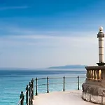 Pelda Apartment, Sea View, Parking, Pet Friendly 아파트