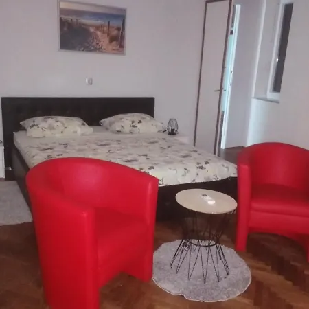 Pelda Apartment, Sea View, Parking, Pet Friendly 아파트